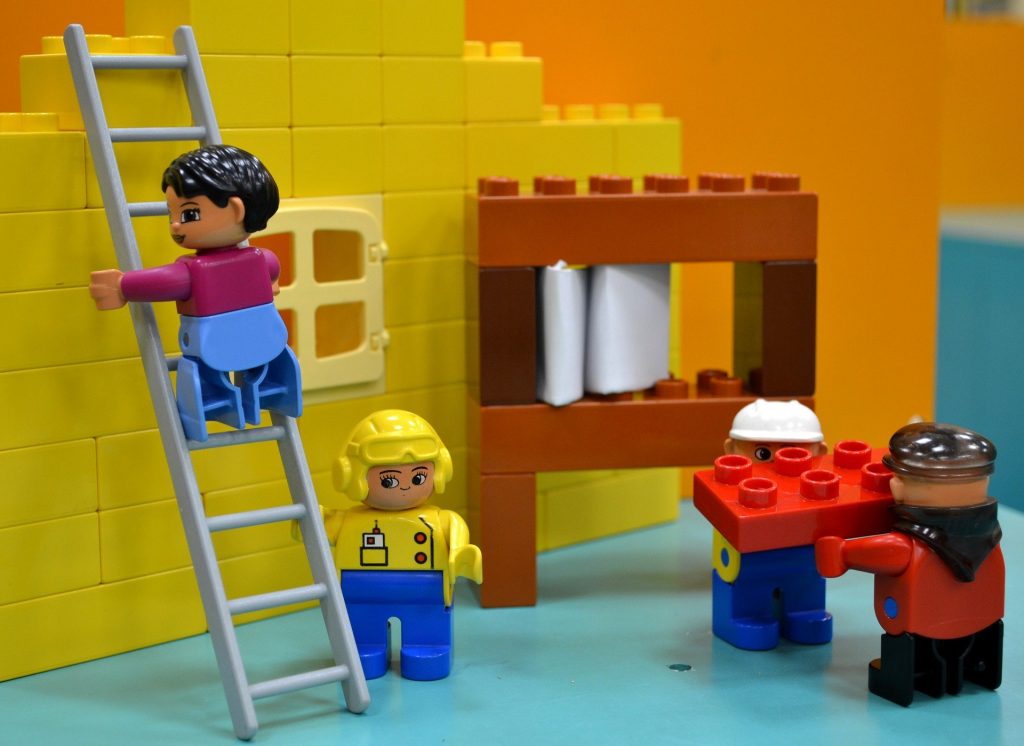 Pięknie wykonane minifigurki lego w saszetkach.